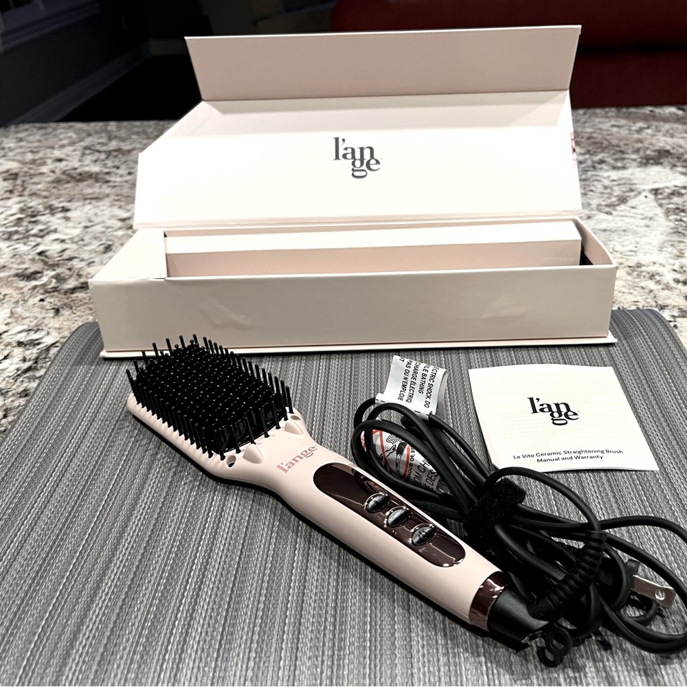 L’ange LeVite Ceramic Straightening Brush